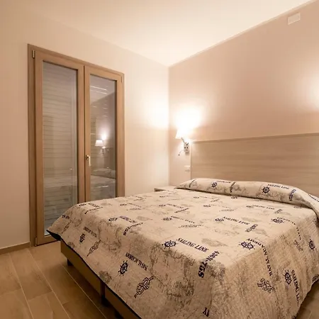 Solymar Αλγκέρο